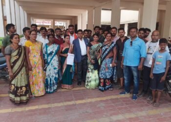 हिंगणघाट: फुटपाथवरील गरीब फळ व भाजीपाला विक्रत्याच्या दुकानावर अतिक्रमणाच्या कारवाईला स्थगिती द्यावी: डाॅ. उमेश वावरे