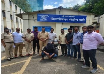 पुणे: शिवाजीनगर पोलीसांनी वाहनचोरीचा गुन्हा 24 तासात केला उघड. वाहन चोराला अटक.