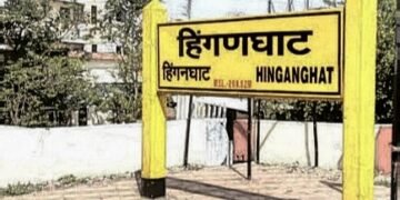 पोलिसांचा प्रताप; पोलीस असल्याची बतावणी करुन वृद्धाचे ५० हजार लूटले, हिंगणघाट येथील घटनेने खळबळ.