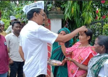 आम आदमी पार्टी तर्फे गडचीरोलीत शेतकरी संवाद यात्रा, शेतकऱ्यांशी संवाद साधून त्यांच्या जाणून घेतल्या व्यता.