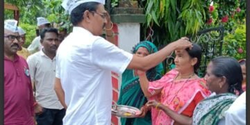 आम आदमी पार्टी तर्फे गडचीरोलीत शेतकरी संवाद यात्रा, शेतकऱ्यांशी संवाद साधून त्यांच्या जाणून घेतल्या व्यता.