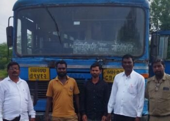 आज पासून गोंडपिपरी- धाबा – पोडसा बस सेवा सुरू, देविदास सातपुते यांच्या रास्ता रोको इशाऱ्याची परिवहन महामंडळ विभागांनी घेतली दखल.
