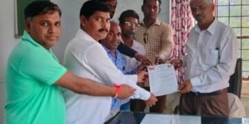 गडचिरोली: प्लॅटिनम ज्युबली हायस्कुलच्या मुजोर कारभारावर लगाम लावा, वंचित बहुजन आघीडीची शिक्षणा धिका-यांकडे मागणी.