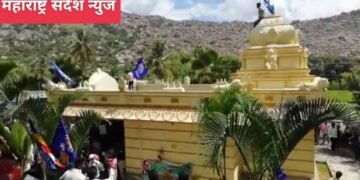 दलित मुलगा मंदिरात गेल्याने पंचायतने कुटुंबावर लावला 60 हजाराचा दंड, मग हजारो दलितांनी एकत्र येऊन मंदिरावर फडकवला निळा ध्वज.