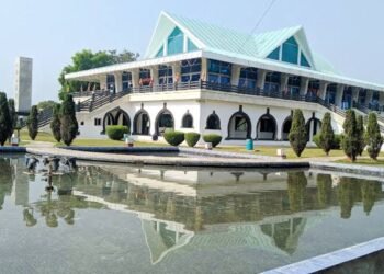 ड्रैगन पैलेस टेंपल कामठी येथे दोन दिवसीय धम्मचक्र महोत्सव मान्यवरांची उपस्थिती विविध संस्कृती कार्यक्रमाचे आयोजन.