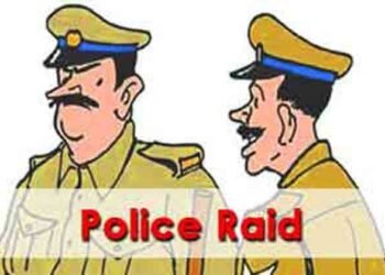 मटका अड्डयावर छापा टाकुन 12 इसमावर कारवाई करून 20 हजाराचा मुद्देमाल जप्त, गुन्हे शाखा, पुणे शहर पोलिसांनी कारवाई.