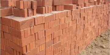 बांधकामासाठी मिळणार नाहीत आता मातीच्या विटा सरकारच्या धोरणाविरुद्ध आंदोलन हंगामात विटांची निर्मिती बंद ठेवण्याचा निर्णय.