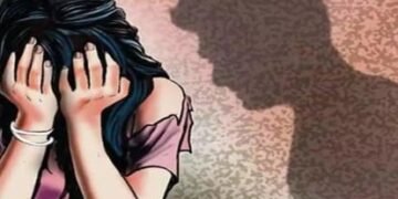 व्हॉटसअपच्या माध्यमातुन अश्लिल व्हिडीओ कॉल करुन विनयभंग करणा-या आरोपीस ठोकल्या बेडया…