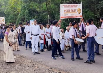 महात्मा गांधी इंग्लिश मिडीयम हायस्कुलमध्ये गांधी जयंती निमित्य “ रस्ता सुरक्षा विषयावर शांतता रॅली”