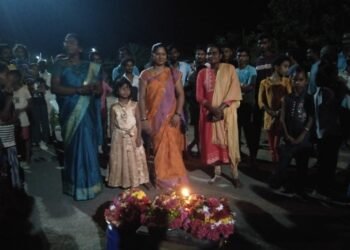 माजी उपसभापती सौ. सोनालीताई कंकडालवार यांची पुसकपल्ली येथील बातकम्मा उत्सवाला भेट.