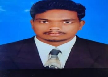 नाशिक: गरबा दांडियात संगीतव्यवस्था हाताळणाऱ्या ऑपरेटरला वीजप्रवाहाचा जोरदार शॉक, युवकाचा जागीच मृत्यू झाला.