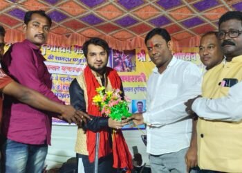 अहेरी येते नवदुर्गा मंडळ कडुन काव्वाली कार्यक्रम, माजी जि.प.अध्यक्ष अजय कंकडालवार यांच्या हस्ते उद्घाटन.