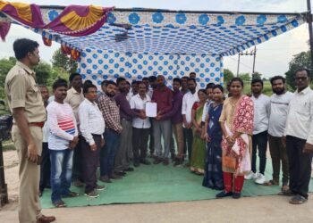 गोंडपिपरी तालुक्यात डोंगरगाव फाटा येथे भाजपा कार्यकर्ते याचा चक्काजाम आंदोलन.