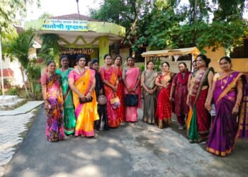 वृद्धाश्रमात असलेल्या आजी आजोबा सोबत दिवाळीचा आनंद साजरा, भाजपा राजुरा शहर महिला आघाडीचा प्रयत्न