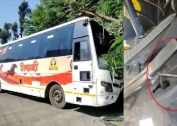 नाशिक पुणे महामार्गावर शिवशाही बसचा विचित्र अपघात. नाशिक जिल्हात अपघाताची मालिका सुरू.