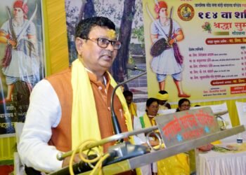 महान क्रांतीवीर शहीद बाबूराव शेडमाके यांना गोंडवाना गोटुल चांदागड येथे श्रद्धाजंली अर्पण समारोह संपन्न.