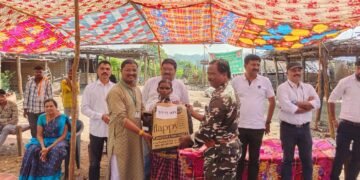 बगलवाही कोलाम आदिवासी गुड्यावर दीपोत्सवाचे आयोजन,   दुसर्यांना लागलेली भूक स्वतः अनुभवल्यास सेवाकार्य घडते: राहुल चव्हाण, ठाणेदार वीरूर