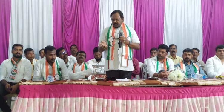 आलापल्लीत शरद युवा संवाद यात्रा, जातीवादी पक्षाला सत्तेपासुन रोखा! रा. यू.काँग्रेसचे प्रदेशाध्यक्ष महेबूब शेख यांचे आवाहन.