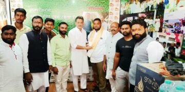 संभाजी राजे इगतपुरी तालुक्याच्या दौऱ्यावर, अनेक कार्यकर्त्याची घेतली भेट.