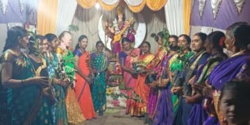 गोंडपिपरी तालुक्यातील भंगाराम तळोधी येथे    अहिल्यादेवी शारदा महीला मंडळ तर्फे भविष्यवेधी हळदी-कूंकू उपक्रम.