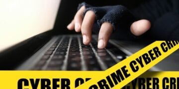 हॉटेल बुकींगचे नावाखाली सायबर गुन्हेगाराने तक्रारदाराकडुन OTP मिळवून क्रेडीट कार्डमधुन गेलेले २८९१९७/-रुपये परत करण्यात सायबर टीम शिवाजीनगर पोलीस स्टेशनला यश…