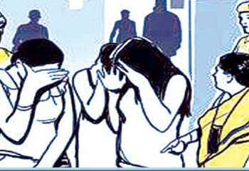 मसाज सेंटरच्या नावाखाली वेश्याव्यवसाय करवून घेणा-या स्पा चालक, मॅनेजरसह अटक करुन चार पिडीत परदेशी मुलींची केली सुटका