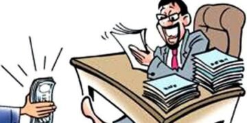 चंद्रपूर : दाेन लाखांची लाच घेताना सार्वजनिक बांधकाम विभागाचा अभियंत्याला एसीबीने ठोकल्या बेड्या.