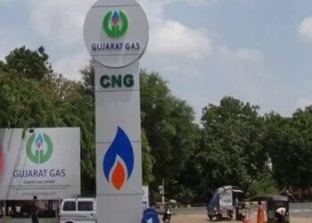मुंबईकरांसाठी महागाईची तीव्र झळ बसणार, पुन्हा एकदा वाढला सीएनजी-पीएनजी गॅस.