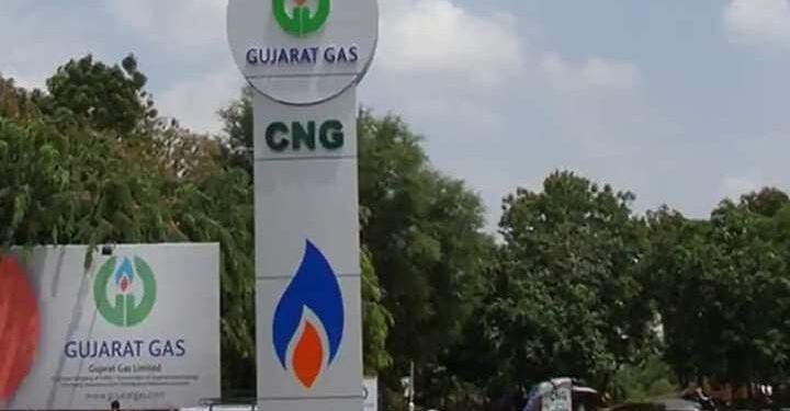 मुंबईकरांसाठी महागाईची तीव्र झळ बसणार, पुन्हा एकदा वाढला सीएनजी-पीएनजी गॅस.