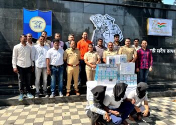 हडपसर पोलीसांची बिहार राज्यात कारवाई,२२ लाखांचा मुद्देमाल जप्त, पुणे शहरातील मोबाईल शॉपी फोडीचे ५ गुन्हे उघड सराईत आरोपीस बिहार मधून अटक