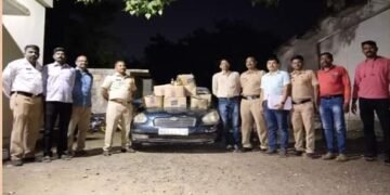 वर्धा जिल्हा पोलीसांची दारुबंदी कायद्याने अवैध दारू आनणाऱ्यावर कारवाई, वाहनसह दारू जप्त.