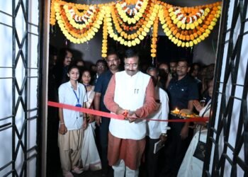 मानोरा व कळमना येथील प्राथमिक आरोग्‍य केंद्रांचे लोकार्पण पालकमंत्री सुधीर मुनगंटीवार यांच्या हस्ते संपन्न.