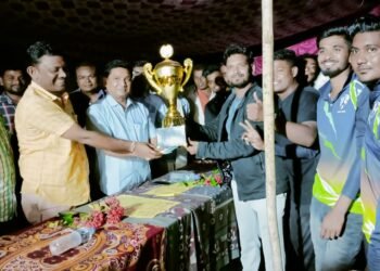 युवकांनी खेळासोबत सामाजिक बांधिलकी जोपासावी, माजी आमदार दिपकदादा आत्राम यांच्या प्रतिपादन