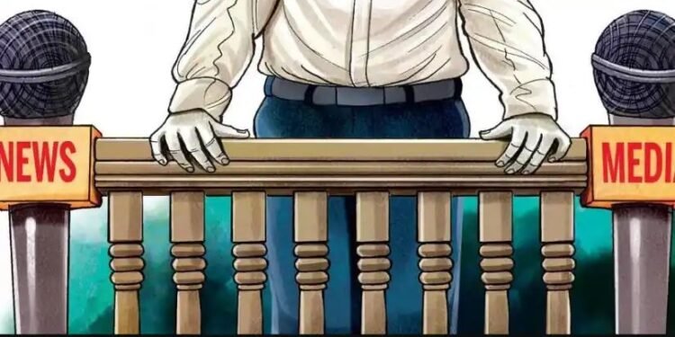 यशस्विनी ब्रिगेडच्या अध्यक्षा रेखा जरे हत्याकांडाचा खटला नगरऐवजी ठाणे किंवा नाशिक येथील न्यायालयात चालवा.