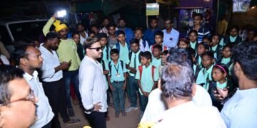 राजे अम्ब्रिशराव आत्राम आले आणि विद्यार्थ्यांची अडचण झाली दूर,  संवेदनशीलता दाखवल्याने सर्विकडे होत आहे कौतुक.