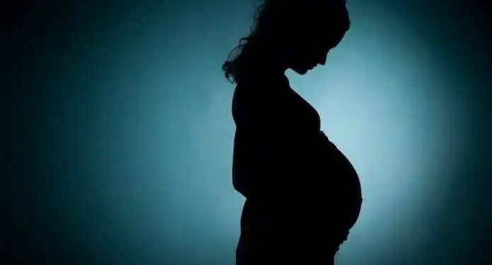 नाशिक: येथे शाळा शिकणाऱ्या अल्पवयीन मुलीवर बलात्कार, मुलगी 22 आठवड्यांची गर्भवती राहिल्याने फुटले बिंग.