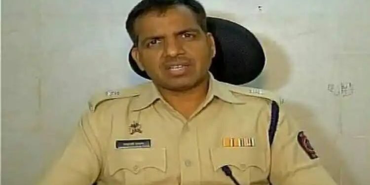 नाशिक पोलीस अधिक्षकपदी शहाजी उमाप यांनी पदभार स्वीकारल्यानंतर अवैध धंदेवाल्याचे धागे दनकावले.