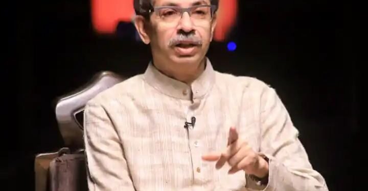 शिवसेनेच्या उद्धव ठाकरे गटाला नाशिकात मोठे खिंडार पडणार.