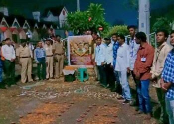 कोल्हापूर पोलीस मित्र संघ आणि स्पेशल कमांडो फोर्स तर्फे 26/11 हल्ल्यात शहीद जवानांना वाहली आदरांजली.