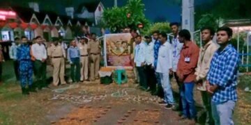 कोल्हापूर पोलीस मित्र संघ आणि स्पेशल कमांडो फोर्स तर्फे 26/11 हल्ल्यात शहीद जवानांना वाहली आदरांजली.