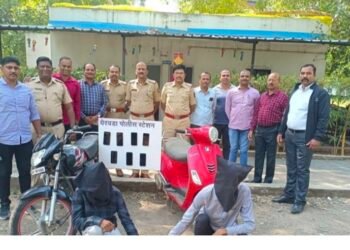 रात्रीच्या वेळी पर्स, मोबाईल हिसकवणा-या आरोपींना केले जेरबंद