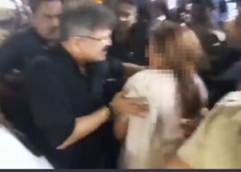 खरच जितेंद्र आव्हाड यांनी विनयभंग केला? की महिला बनली सत्ताधाऱ्यांच्या हातची बाहुली?