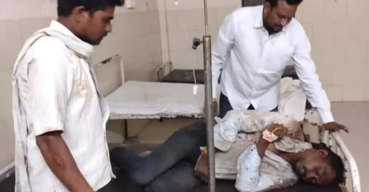 ‘एक हात मदतीचा’ टायगर ग्रुप चंद्रपूर धाऊन गेले अपघातग्रस्तांचा मदतीसाठी.