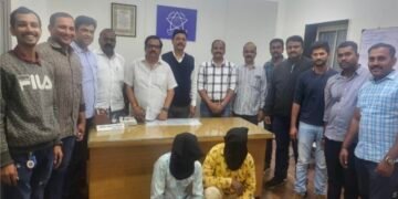 पुणे शहरात पीएमटी / पीएमपीएमएल बसमध्ये प्रवाश्यांची लटु करणारे अट्टल गुन्हेगार अटक त्यांचेकडुन ५ गुन्हे उघड ९६,०००/- रुमाल जप्त