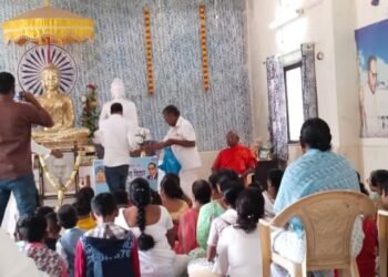 पुणे: संविधान दिनाच्या निमित्ताने कलवड येथे हर घर संविधान अभियान, रैली सह संविधान प्रस्तावनेचे वाचन.