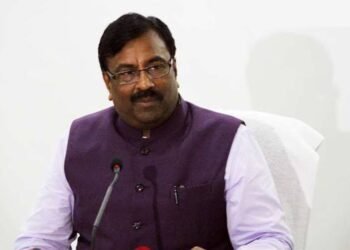 चंद्रपूर: बस स्टॉप वाहन तळाचे सिमेंटीकरण होणार, पालकमंत्री सुधीर मुनगंटीवार यांच्‍या प्रयत्‍नांचे फलीत.