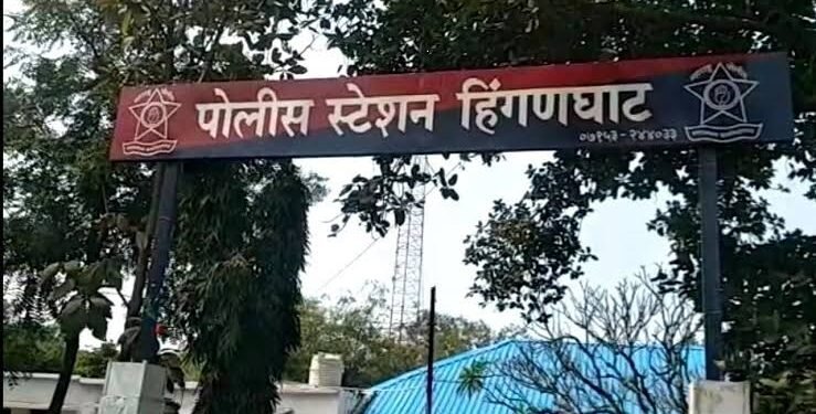 वर्धा जिल्हातील हिंगणघाट शहर अंधेर नगरी चौपट राजा झाल्याचे चित्र.