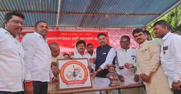 आद्यक्रांतिवीर राजे नोवसाजी नाईक स्मृती प्रतिष्ठान नाव्हा जि.नांदेड या प्रतिष्ठाणचे लोगोचे अनावरण.