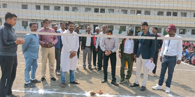 तालुकास्तरीय हॉलीबॉल स्पर्धेत सावनेर पब्लिक स्कूलच्या विद्यार्थ्यांनी मारली बाजी.