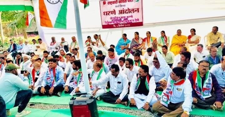 महावितरण’ने पूर्व विदर्भातल्या पाच जिल्ह्यांत शेतकऱ्यांसाठी १२ तास वीजपुरवठा करण्याचा निर्णय घेतला आहे. मात्र या निर्णयातून वर्धा जिल्ह्याला वगळले आहे. हा भेदभाव का?